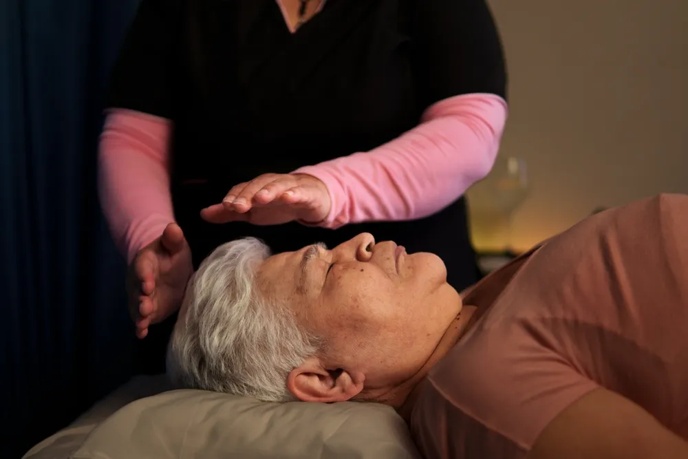Energy healing for letting go and finding inner peace